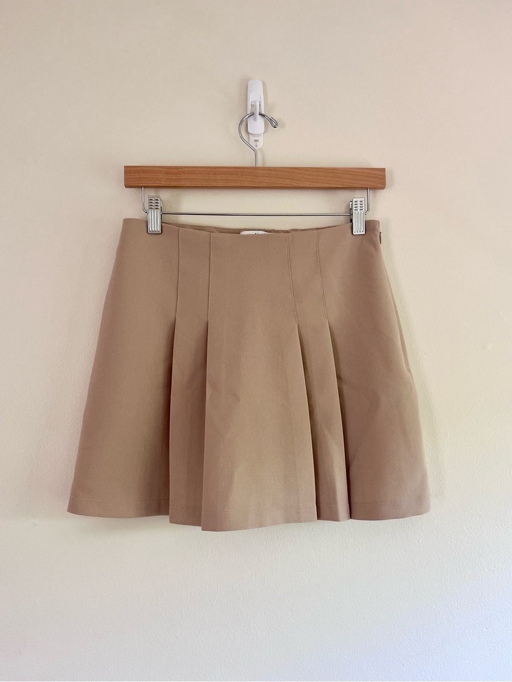 Abercrombie & Fitch Menswear Pleated Mini Skort - Women’s Small - Beige/Tan